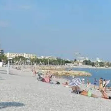 La Petite Luciole Entre Et Montagne. Apartment