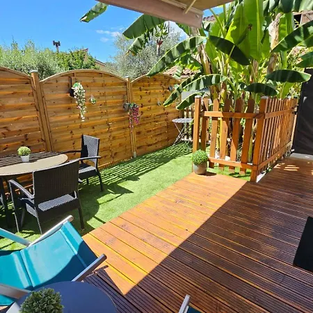 La Petite Luciole Entre Et Montagne. * Cagnes-sur-Mer